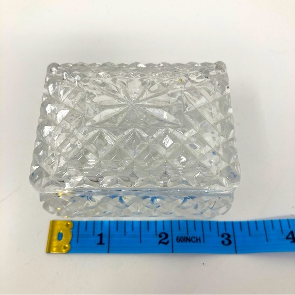 Small Crystal Box with Lid - Picture 8 of 9
